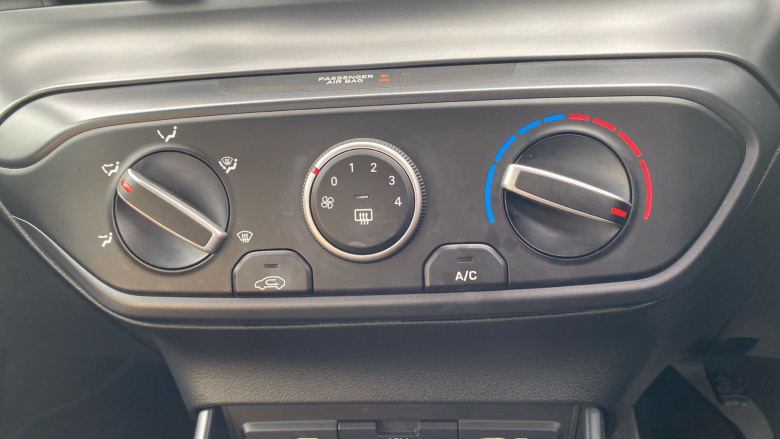 Hyundai BAYON 1.0 TGDi 48V MHEV SE Connect 5dr Petrol Hatchback